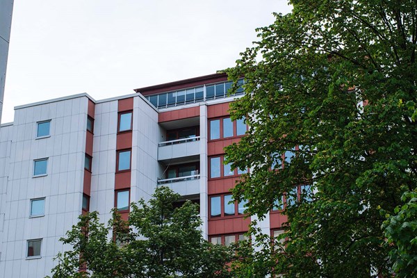 Detaljbild på bostadshus i Gårdsten.