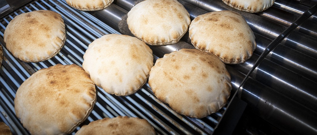 Bröd som bakas i gasugn