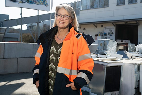 Lia Detterfelt, Renova