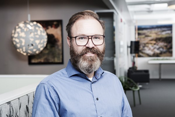 Porträttbild Mathias Vårström, bygg och projektansvarig på Aspelin Ramm Fastigheter AB.
