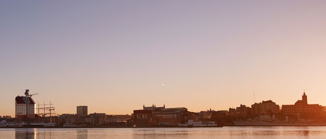 Göteborgs hamn med Läppstiftet och Göteborgsoperan.