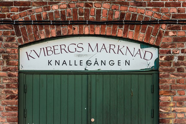 Ingången till Kvibergs marknad.