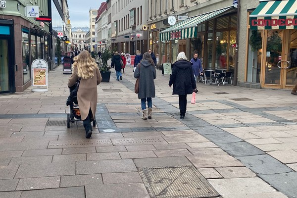 Nu rustas Kungsgatan upp – får bättre ”golv”, sittplatser och grönska